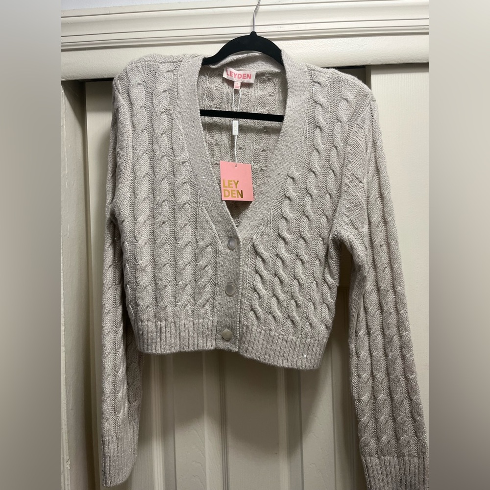 NWT leyden sweater